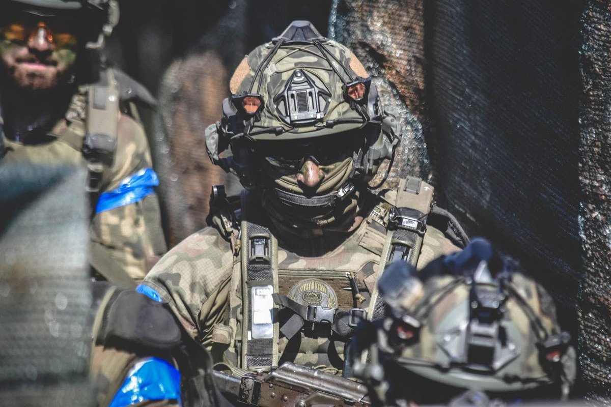 _6BPD_'s tweet image. ▪️W dn. 27.08.2025 r. w OSPWL Dęba-Lipa odbył się Kurs szkoleniowo-metodyczny Dowódcy Brygady dla Dowódców batalionów oraz kadry #6BPD odpowiedzialnej za realizację szkolenia taktyczno-ogniowego.

Więcej 👇
facebook.com/share/p/16zvGy…