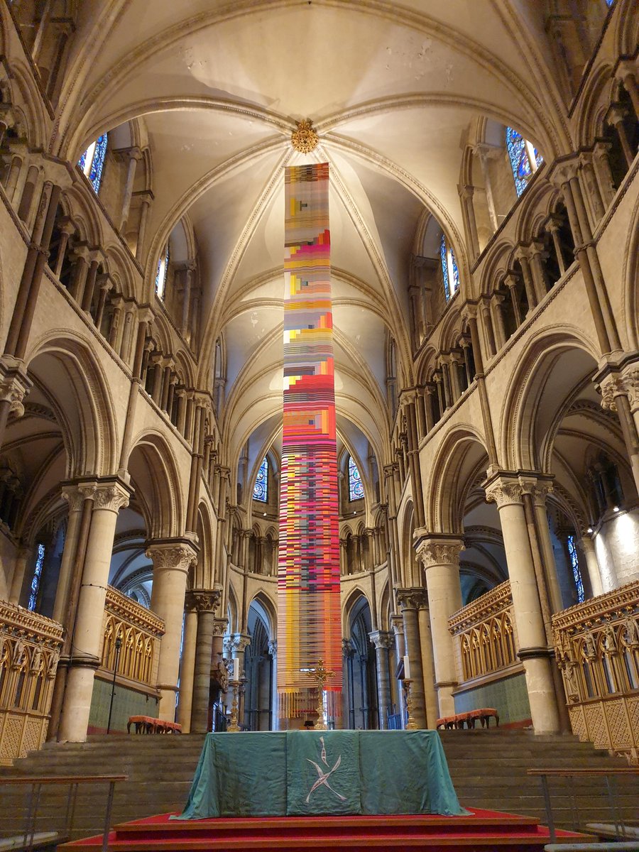 #lookup at Canterbury Cathedral.
This textile work titled Moon Landing by Margo Selby. Taking its inspiration from the women of the Navajo community whose dexterity was key in making the integrated circuits &amp; memory cores for the Apollo 11 mission. 
#TextileTuesday