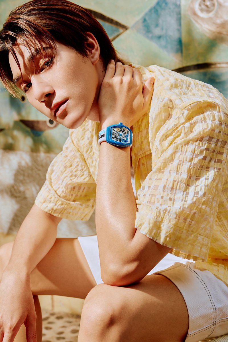 Mint Magazine Thailand (@mintmag_th) on Twitter photo หันเจอคนหล่อ! จัดมาอีกภาพหล่อของหนุ่ม #นานิหิรัญกฤษฎิ์ ถ่ายทอดเสน่ห์ไปกับไอเท็มใหม่ #FR2NCK MULLER Vanguard Beach Limited Edition ผลงานการคอลแลบ Franck Muller และ #FR2 ออกมาเป็นเรือนเวลาใหม่ที่มาเพิ่มความสนุกให้กับคนใส่ 💚
#hirunkit_
#FranckMuller #FranckMullerAPAC หันเจอคนหล่อ! จัดมาอีกภาพหล่อของหนุ่ม #นานิหิรัญกฤษฎิ์ ถ่ายทอดเสน่ห์ไปกับไอเท็มใหม่ #FR2NCK MULLER Vanguard Beach Limited Edition ผลงานการคอลแลบ Franck Muller และ #FR2 ออกมาเป็นเรือนเวลาใหม่ที่มาเพิ่มความสนุกให้กับคนใส่ 💚
#hirunkit_
#FranckMuller #FranckMullerAPAC