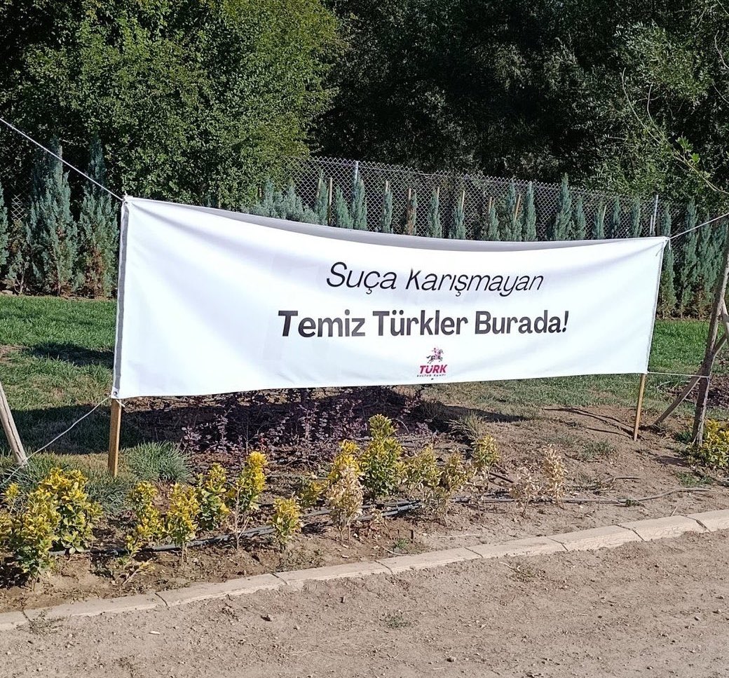 30-31 Ağustos’ta düzenlediğimiz Türk Kültür Kampı’na kayıtlara göre 30.000’den fazla kişi katıldı.
Alana girişte GBT sorgulaması yapıldı, fakat tek bir suçlu çıkmadı.
Alanda tek bir olay yaşanmadı.

Suça karışmayan temiz Türkler buradaydı!