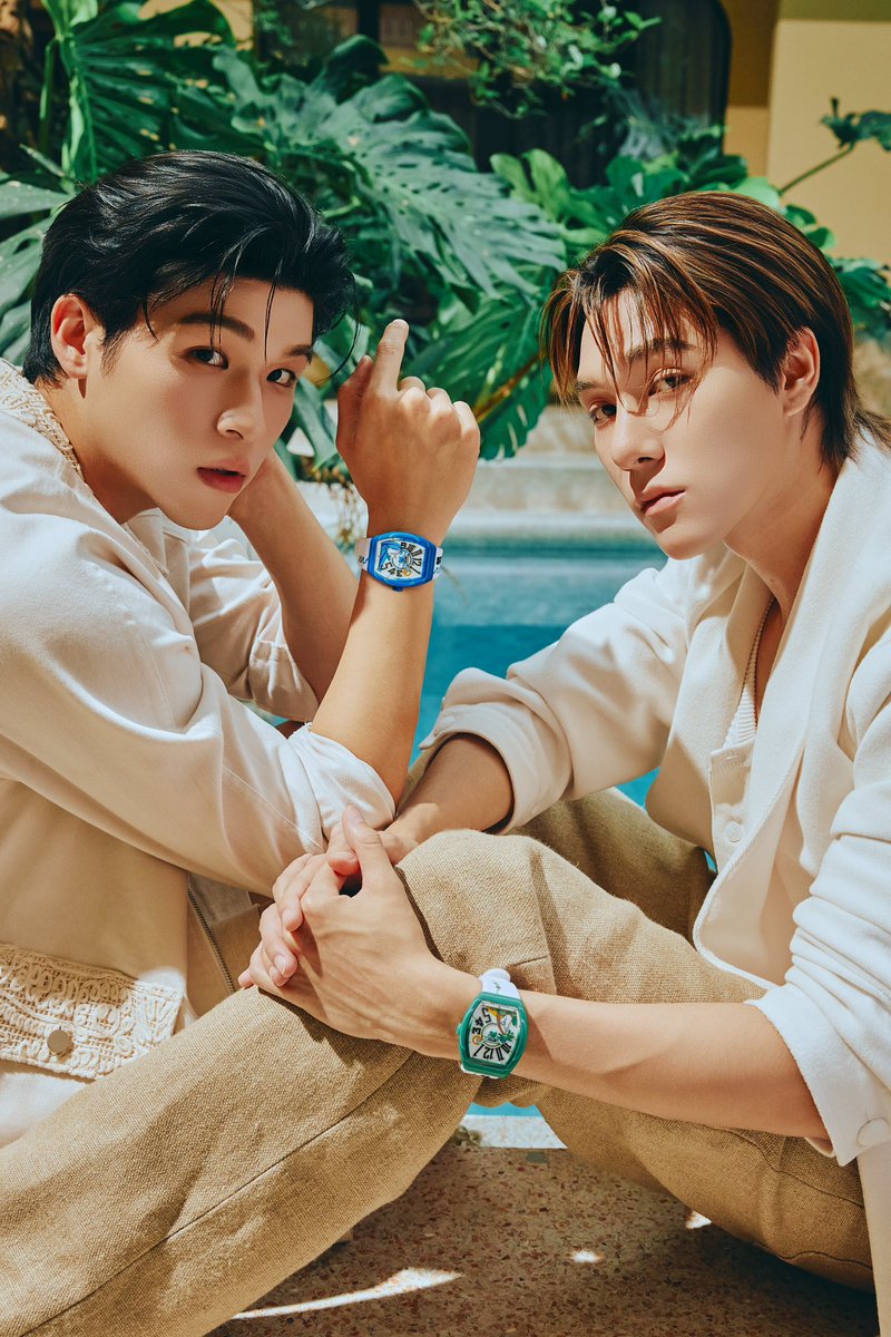 SuperStarNews (@superstarnewsth) on Twitter photo #สกายนานิ ถ่ายทอดเสน่ห์ของ #FR2NCK MULLER Vanguard Beach Limited Edition ผลงานคอลแลบระหว่าง Franck Muller (@franckmuller_asiapacific) และสตรีทแบรนด์ชื่อดังจากญี่ปุ่น #FR2 (<a href="/fxxkingrabbits/">#FR2®🐇🐇</a>) ผ่านสามเฉดสีสดใส ทั้งสี Heatwave Red, Surf Blue และ Tropical Green #สกายนานิ ถ่ายทอดเสน่ห์ของ #FR2NCK MULLER Vanguard Beach Limited Edition ผลงานคอลแลบระหว่าง Franck Muller (@franckmuller_asiapacific) และสตรีทแบรนด์ชื่อดังจากญี่ปุ่น #FR2 (<a href="/fxxkingrabbits/">#FR2®🐇🐇</a>) ผ่านสามเฉดสีสดใส ทั้งสี Heatwave Red, Surf Blue และ Tropical Green