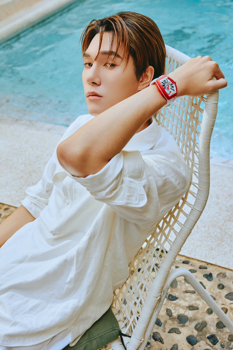 SuperStarNews (@superstarnewsth) on Twitter photo #นานิหิรัญกฤษฎิ์ #hirunkit_ถ่ายทอดเสน่ห์ของ #FR2NCK MULLER Vanguard Beach Limited Edition ผลงานคอลแลบระหว่าง Franck Muller (@franckmuller_asiapacific) และสตรีทแบรนด์ชื่อดังจากญี่ปุ่น #FR2 (<a href="/fxxkingrabbits/">#FR2®🐇🐇</a>) ผ่านสามเฉดสีสดใส ทั้งสี Heatwave Red, Surf Blue และ Tropical Green #นานิหิรัญกฤษฎิ์ #hirunkit_ถ่ายทอดเสน่ห์ของ #FR2NCK MULLER Vanguard Beach Limited Edition ผลงานคอลแลบระหว่าง Franck Muller (@franckmuller_asiapacific) และสตรีทแบรนด์ชื่อดังจากญี่ปุ่น #FR2 (<a href="/fxxkingrabbits/">#FR2®🐇🐇</a>) ผ่านสามเฉดสีสดใส ทั้งสี Heatwave Red, Surf Blue และ Tropical Green