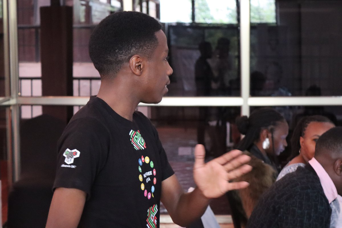 Social media is powerful! It shapes opinions, influence behavior &amp; drive policy change. Today we’re training Digital Health Advocates on Front-of-Pack Nutrition Labelling (FOPNL) &amp; NCDs. These champions spark conversations  for healthier choices. <a href="/KELINKenya/">KELIN</a> 
#TuongeeNCDs