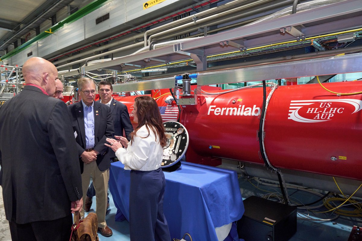 russellmanthy's tweet image. Fermilab technology debuts in supercollider dress rehearsal at CERN ow.ly/fAoM50WPk8L @fermilab #particlephysics #physics #CERN