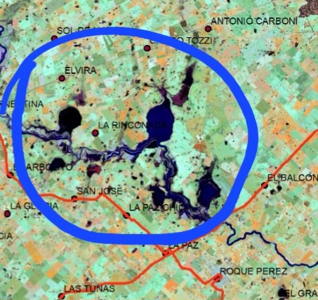 Alberto Larrañaga (@albertolarraag4) on Twitter photo Info Consejo del Salado:
En Lobos y Roque Pérez, al sur de la R205 el Salado va encauzado hacia Samborombón. Al norte, en el paralizado cuello de botella, campos frentistas inundados. Hay "ahorros" que salen caros. <a href="/bertellof/">Fernando Bertello</a> <a href="/cgmira/">Cristian Mira</a> <a href="/Lavaselli/">Andrés Lavaselli</a> <a href="/BichosdeCampo/">bichosdecampo</a> <a href="/elDiarioAR/">elDiarioAR</a> Info Consejo del Salado:
En Lobos y Roque Pérez, al sur de la R205 el Salado va encauzado hacia Samborombón. Al norte, en el paralizado cuello de botella, campos frentistas inundados. Hay "ahorros" que salen caros. <a href="/bertellof/">Fernando Bertello</a> <a href="/cgmira/">Cristian Mira</a> <a href="/Lavaselli/">Andrés Lavaselli</a> <a href="/BichosdeCampo/">bichosdecampo</a> <a href="/elDiarioAR/">elDiarioAR</a>