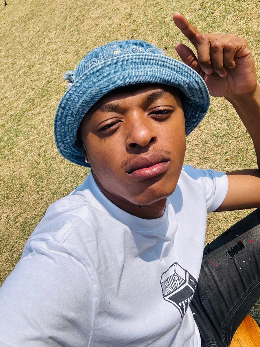 Mandla_Cam's tweet photo. 🧡 https://t.co/UY66O9GZzM