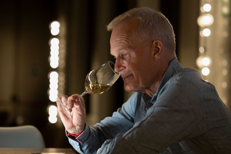 #TimAtkin MW praises #SouthAfrica’s deep connection to the land as the secret behind its rising wine success.  His 2025 Special Report crowns the Cape’s finest #winemakers &amp; vineyards.  The winners are 👉 tinyurl.com/yt8tc3kt #SouthAfricanWine