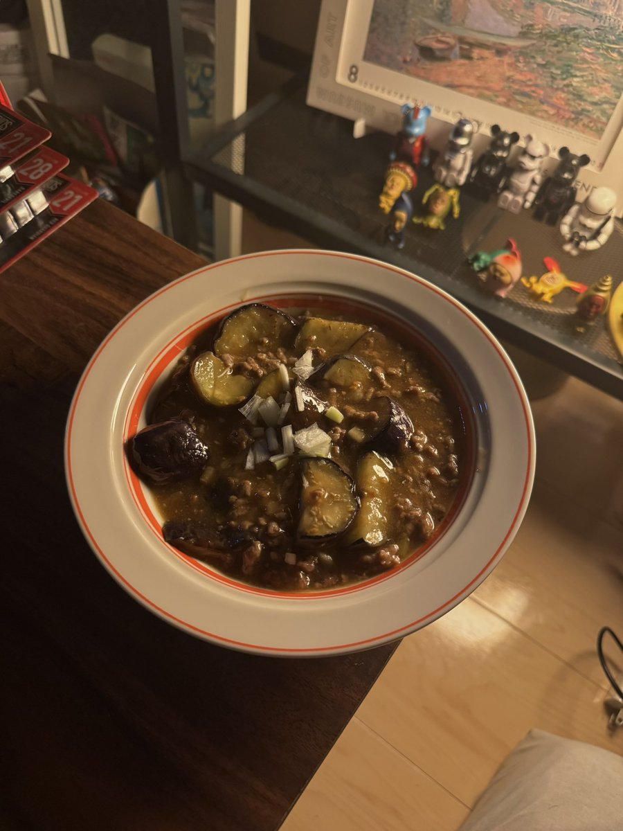 社会人5ヶ月目、おかんが作る料理の中で1番好きな料理麻婆茄子作ったけど、何かが違った。きっと調味料じゃない何かが