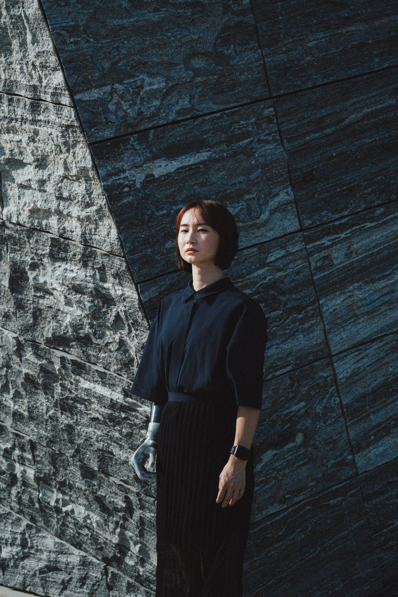 saetsuji's tweet image. 基本、活動や日々のことはInstagramに載せてるんだけれど、たまにはこっちにも載せようかなとか思ったり☺︎引退してからはお仕事頑張ったり、義手のモデルとして撮影したり、プライベート楽しんだりしてて、毎日充実している！ぜひInstagram見にきてね #義手　#義手モデル　#筋電義手