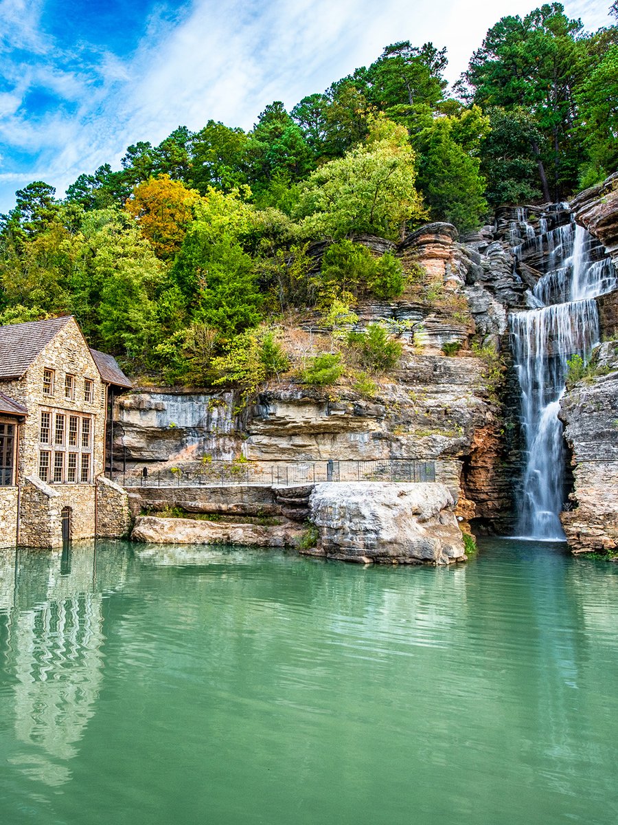 We're inching toward fall, which means we're switching to our fall hours!

Dogwood Canyon will be open 8:30 AM to 5 PM daily!