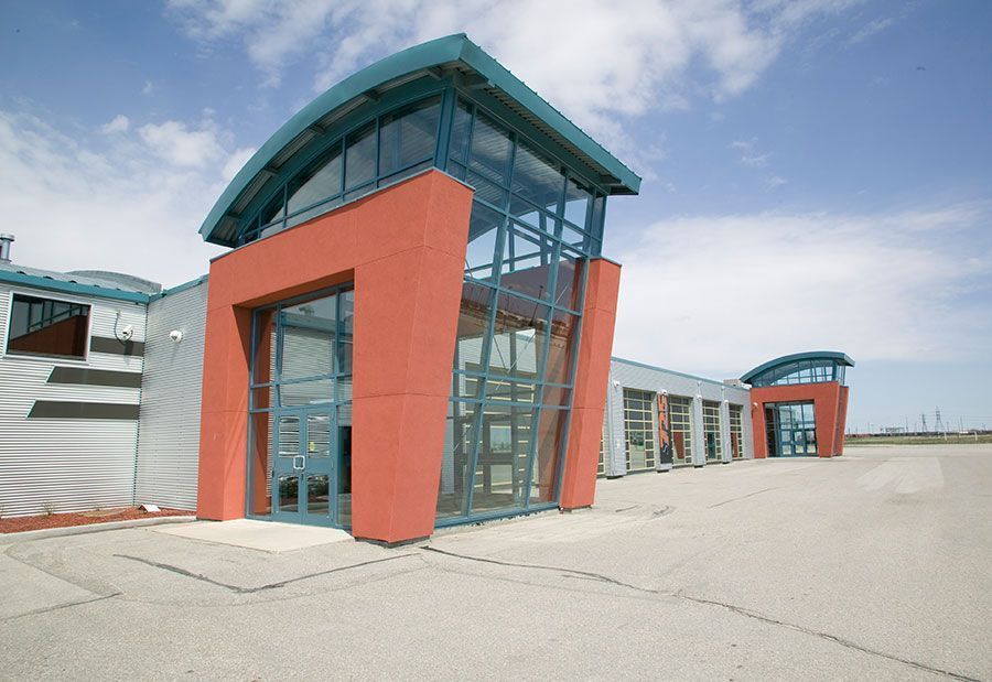 Straight when it needs to be.
Curved when design calls for creativity.
Unwavering in quality and strength — no matter the form.
That’s the beauty of steel — it never compromises strength for style.
This project for Springs Church is in Winnipeg, MB