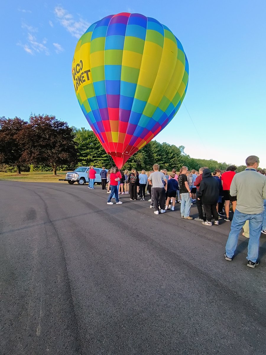 Smith's Waco Market brought their hot air balloon today for our Aviation students to see how hot air balloons work.  We are so thankful for their time and the knowledge they shared with our students!