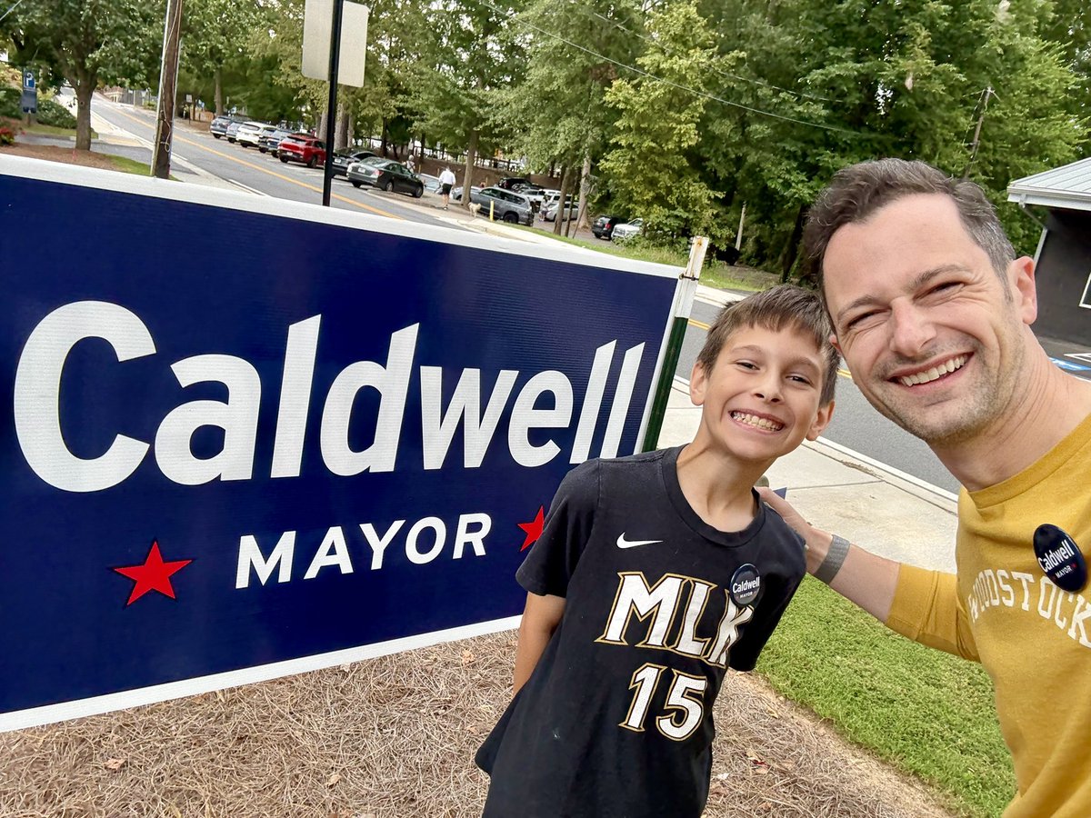 Campaign signs are going up! If you’d like one for your yard or business, drop a comment, and our official sign installer Oliver and I will get it delivered ASAP!