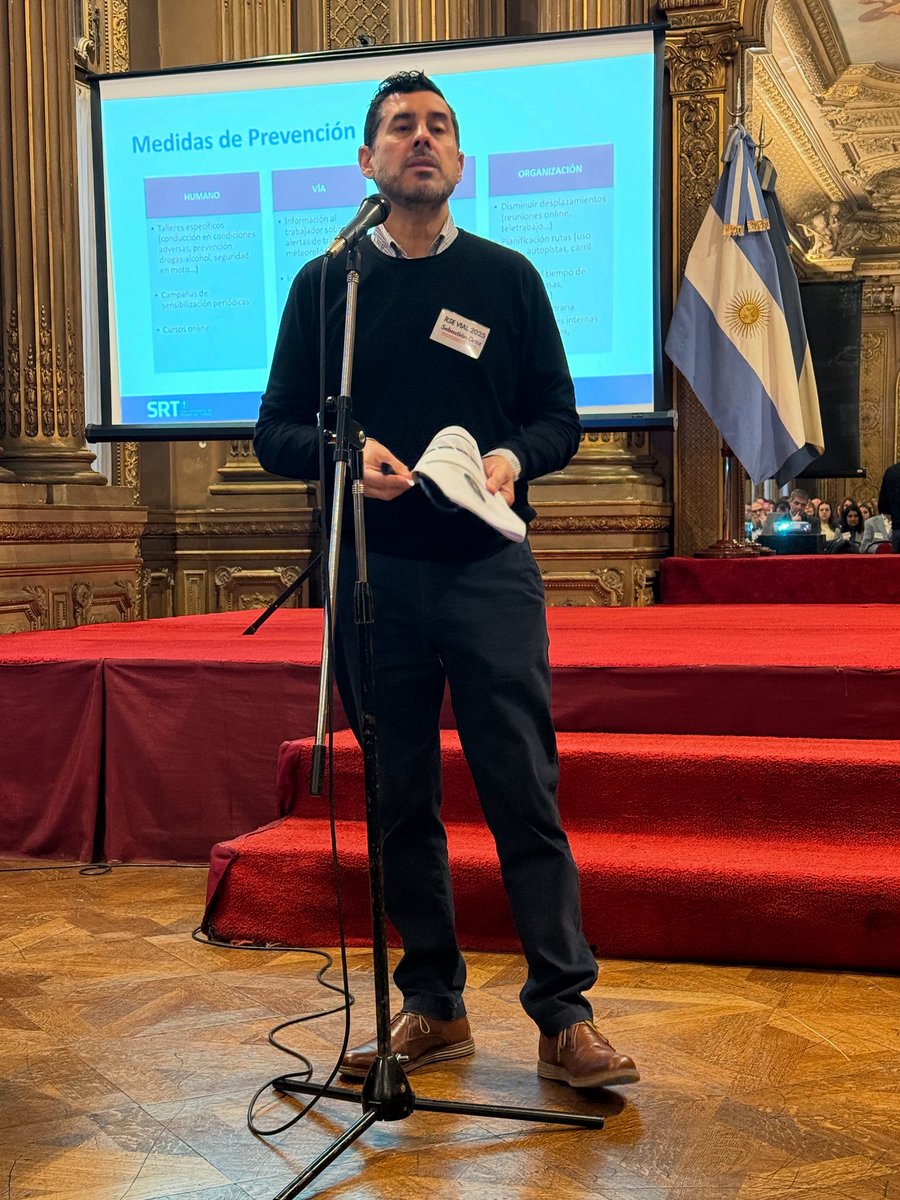 📢 RSE Vial 2025 – 9° jornada de cultura preventiva vial
🟡 Bloque 1 –Compromiso con la seguridad y la prevención
🔎 Habla: Sebastián Ortiz – Superintendencia de Riesgos de Trabajo
“La mitad de los fallecimientos registrados ocurren en la vía pública”

#RSEVial2025 #SeguridadVial