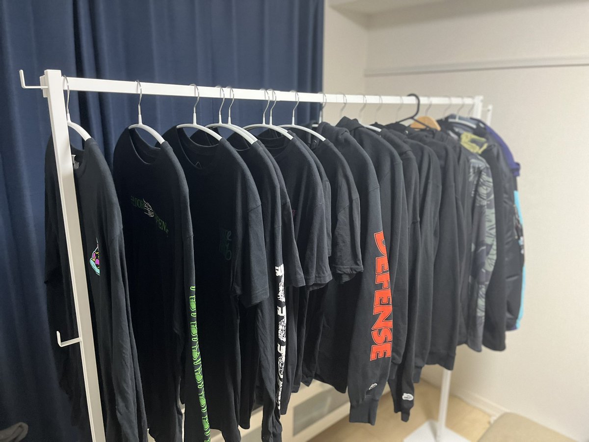 さすがにそっち系のブランドの服出すか
買うばかりで売ってないし数回ずつしかきてないからコスパ悪いw