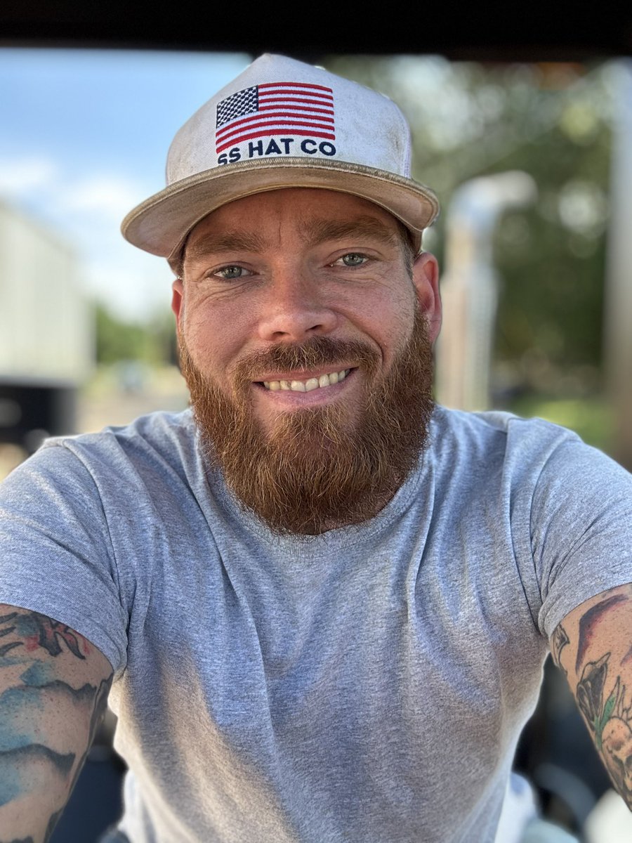 GOOD MORNING BEAUTIFUL PEOPLE!

LET’S KICK TODAY’S ASS!