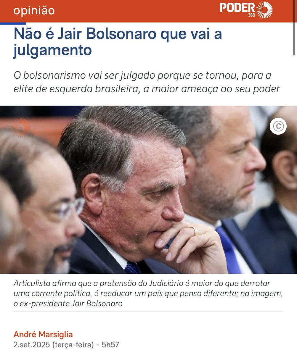 marsiglia_andre's tweet photo. 🚨Meu artigo de hoje para o @Poder360:

Não é Jair Bolsonaro que vai a julgamento
 
Não é Jair Bolsonaro que vai a julgamento. É o bolsonarismo. E o bolsonarismo vai a julgamento porque se tornou, para elites de esquerda brasileira, a maior ameaça a seu poder. Há muito, no Brasil, a esquerda passou a ser tratada como o padrão de normalidade: quem pensa à esquerda é moderado, sensato, equilibrado. Já quem assume um pensamento de direita é ideológico, diferente, perigoso, devendo ser contido.

O sonho dessas elites de esquerda é que a direita brasileira fosse para sempre o PSDB, o Geraldo, o Fernando Henrique, que nunca foram de direita, que eram uma esquerda no armário, quando muito, uma dissidência da própria esquerda. O sonho dessas elites de esquerda é que o Brasil tivesse na presidência um torneiro mecânico, mas no cérebro do regime estivesse sua casta que fala francês e arrota verniz acadêmico. O sonho é que a oposição à esquerda fosse ela mesma, disfarçada de divergência. 

Dessa forma, a direita bolsonarista e popular, sem polimento, vinda do povo e expressando seus anseios de forma direta, recebe como reação rejeição e censura. É contra essa direita que o Supremo Tribunal Federal, transformado em artilharia de uma elite progressista, direciona seus canhões.

O julgamento que se inicia hoje não se resume a um processo individual. Trata-se de um processo coletivo, cujo objetivo é enquadrar todo um segmento da sociedade que se comporta diferente das elites de esquerda. O que está em curso no país é um conflito promovido por uma esquerda que deseja submeter um povo que não lhe seja espelho
Não é por acaso que ministros como Luís Roberto Barroso falam não apenas em derrotar o bolsonarismo, mas em derrotar “extremismos” e até em “recivilizar” as pessoas. 

A palavra não é casual: recivilizar implica tratar o povo como alguém a ser domesticado pela elite. A pretensão é maior do que derrotar uma corrente política; é reeducar um país para ser igual a eles. E essa ambição carrega em si um risco grave. Porque nenhuma elite, por mais poderosa que seja, consegue derrotar o povo. E a tentativa só amplia o ressentimento, aumenta a desconfiança e empurra a sociedade para o conflito.

O julgamento de Bolsonaro é mais um episódio dentro de uma disputa maior: o confronto entre elites e povo. Entre uma esquerda que não aceita dividir espaço com quem pensa diferente e uma direita popular que não se conformamais em não existir. E essa história, obviamente, não terminará com a canetada de um juiz. Menos ainda se a canetada for de um juiz maluco.

https://t.co/hGFrjGzfTx