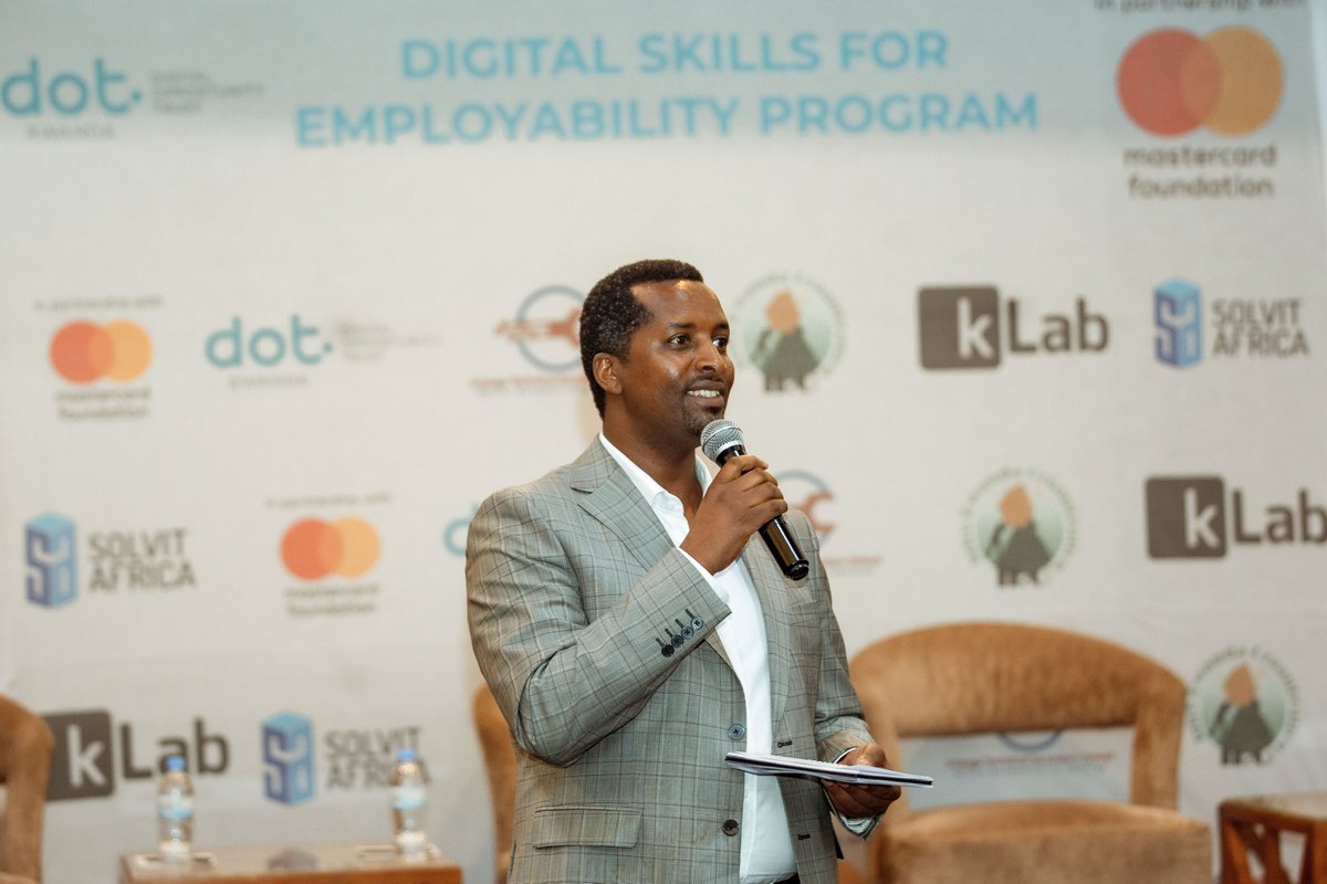 DOTRwanda's tweet image. On Friday, we hosted a successful #DSEProgram Gender &amp;amp; Baseline Analysis Reflection Meeting. Stakeholders and partners came together to discuss key findings and share insights to guide inclusive and impactful program implementation. #Partnerships.