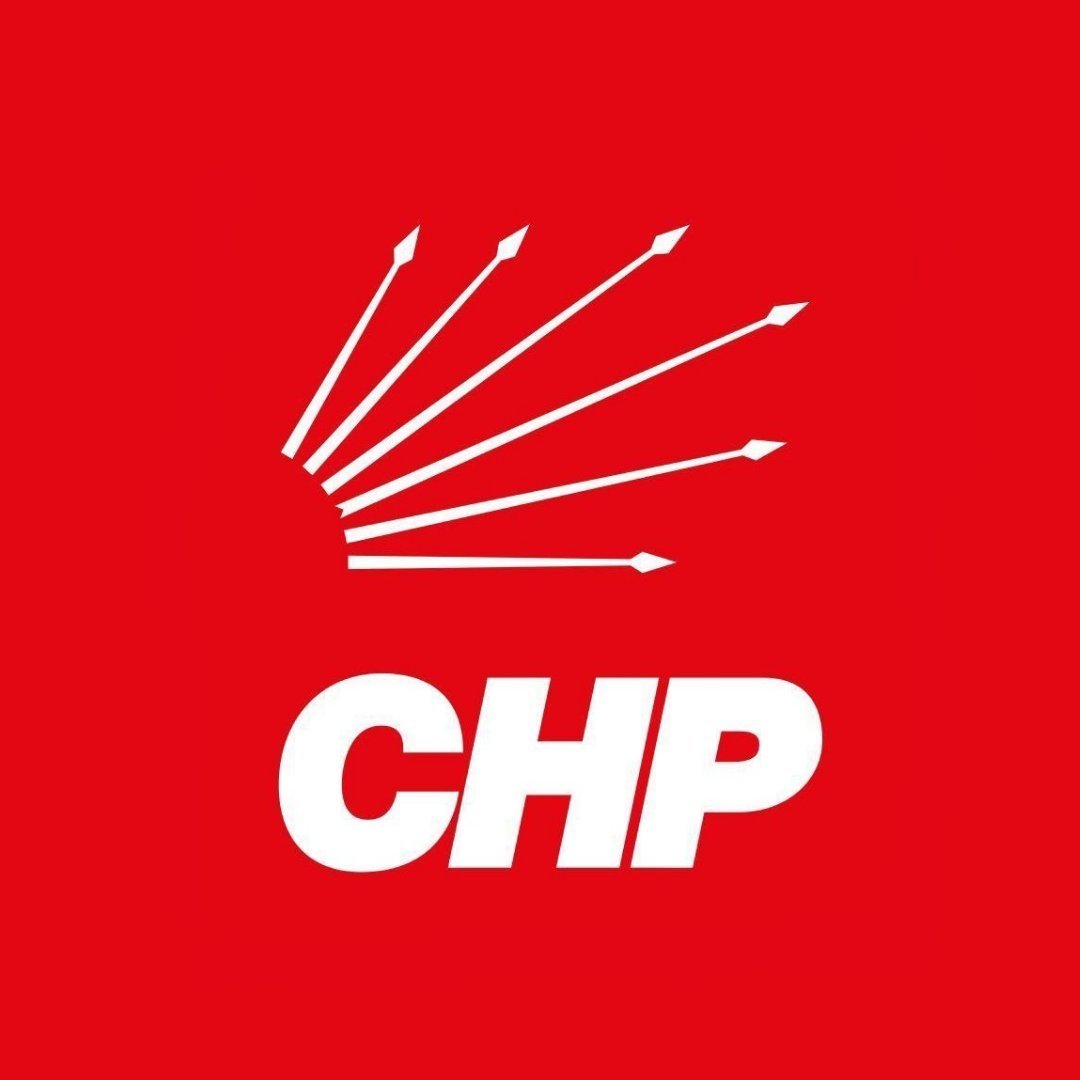 CHP İstanbul İl Kongresi'nin iptaliyle yaşanan gelişmeler.

• Özgür Çelik ve yönetimi görevden alındı.
• Gürsel Tekin, CHP İstanbul İl Başkanlığı'na kayyum olarak atandı.
• CHP olağanüstü toplanma kararı aldı.
• Borsada düşüş %3'ü aştı.