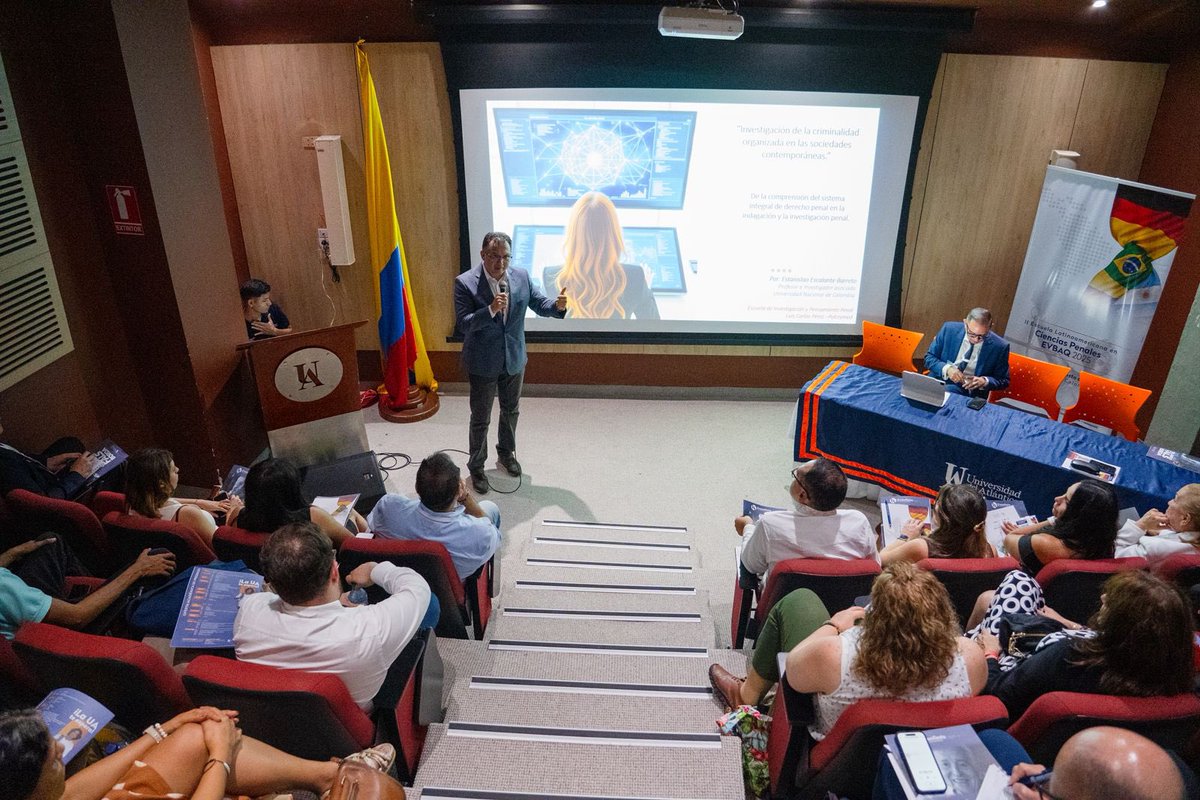 El profesor <a href="/EstanisEscalant/">Estanislao Escalante</a>, director de <a href="/polcrymed/">Polcrymed UNAL</a> formó parte de los 20 especialistas que participaron de la II Escuela Latinoamericana de Ciencias Penales – EVBAQ 2025, evento académico de alto nivel que tuvo lugar en Barranquilla del 18 al 22 de agosto de 2025.

Hilo 🧵
