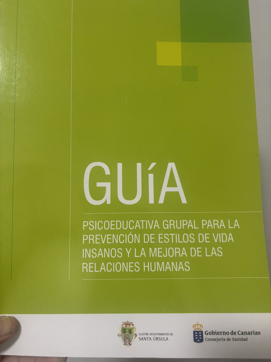 Este año nuevamente soy tutora de un grupo de personitas de 1 ESO. Y siempre vuelvo a esta guía que me regaló con tanto cariño Juani Mesa. Este libro y su “Rincón de la calma” son imprescindibles en mi labor tutorial. Te dejo el enlace aquí 👇 #claustrovirtual