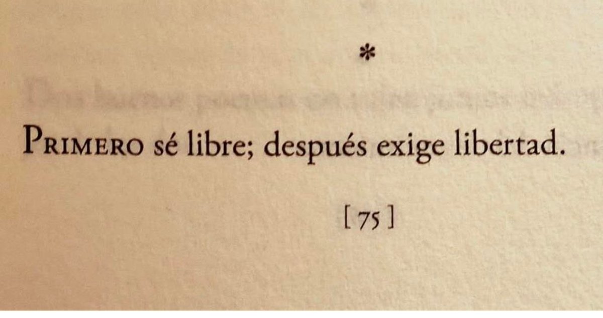 literlandweb1's tweet photo. #Pessoa https://t.co/sKWDTtMzG7