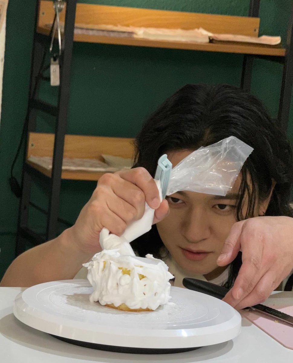 생크림짜는표정맞나