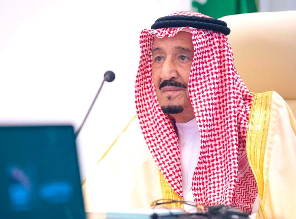 #أبونا_كلنا اللهم احفظه لنا ❤️🇸🇦 . •••