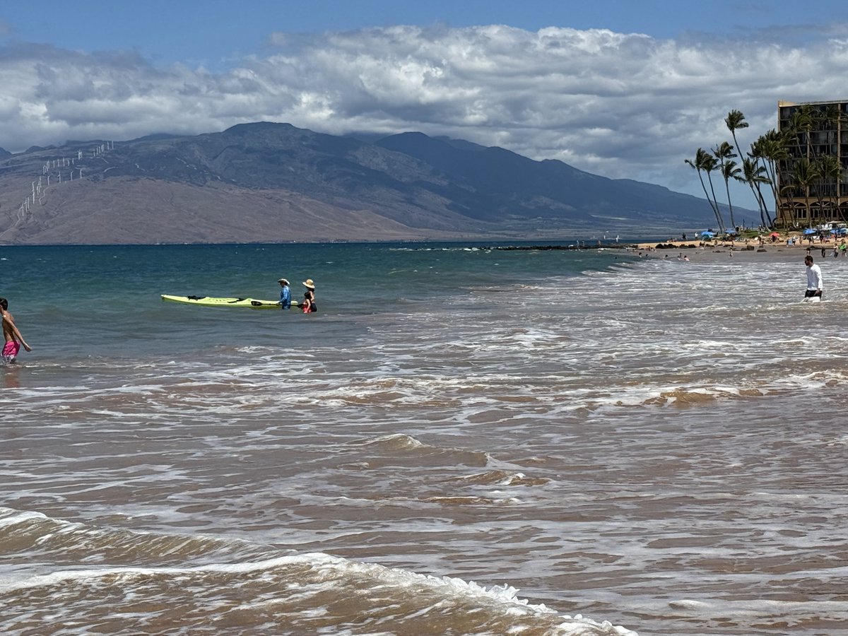 MauiVisionRent's tweet image. Soaking up the sun on Kihei’s stunning shores 🌊☀️ Time to unwind, play, and relax.

#Kihei #MauiVibes #BeachDay #IslandLife #OceanViews #TropicalEscape #ParadiseFound #BeachVibes #TravelHawaii #RelaxAndUnwind