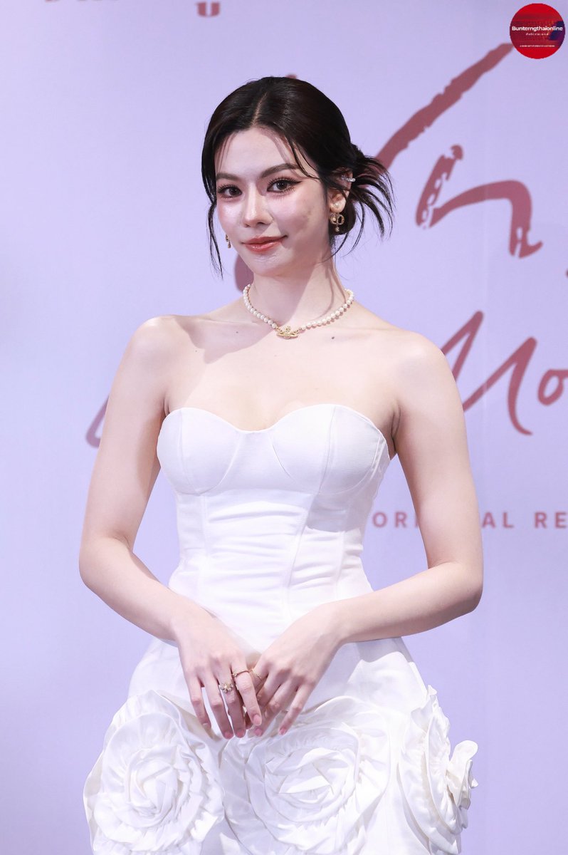 “ ไผ่หลิว กมลวลัย” ในงานเปิดตัวเรียลลิตี้ซีรีส์ "บทรัก Love Moment" ครั้งแรกของวงการ Girl Love Reality

#บทรักLoveMoment 
#LoveMoment
#GLRealityShow 
#เรียลลิตี้GL
 #ไผ่หลิวกมลวลัย #PAILIU 
 #TILFF2025