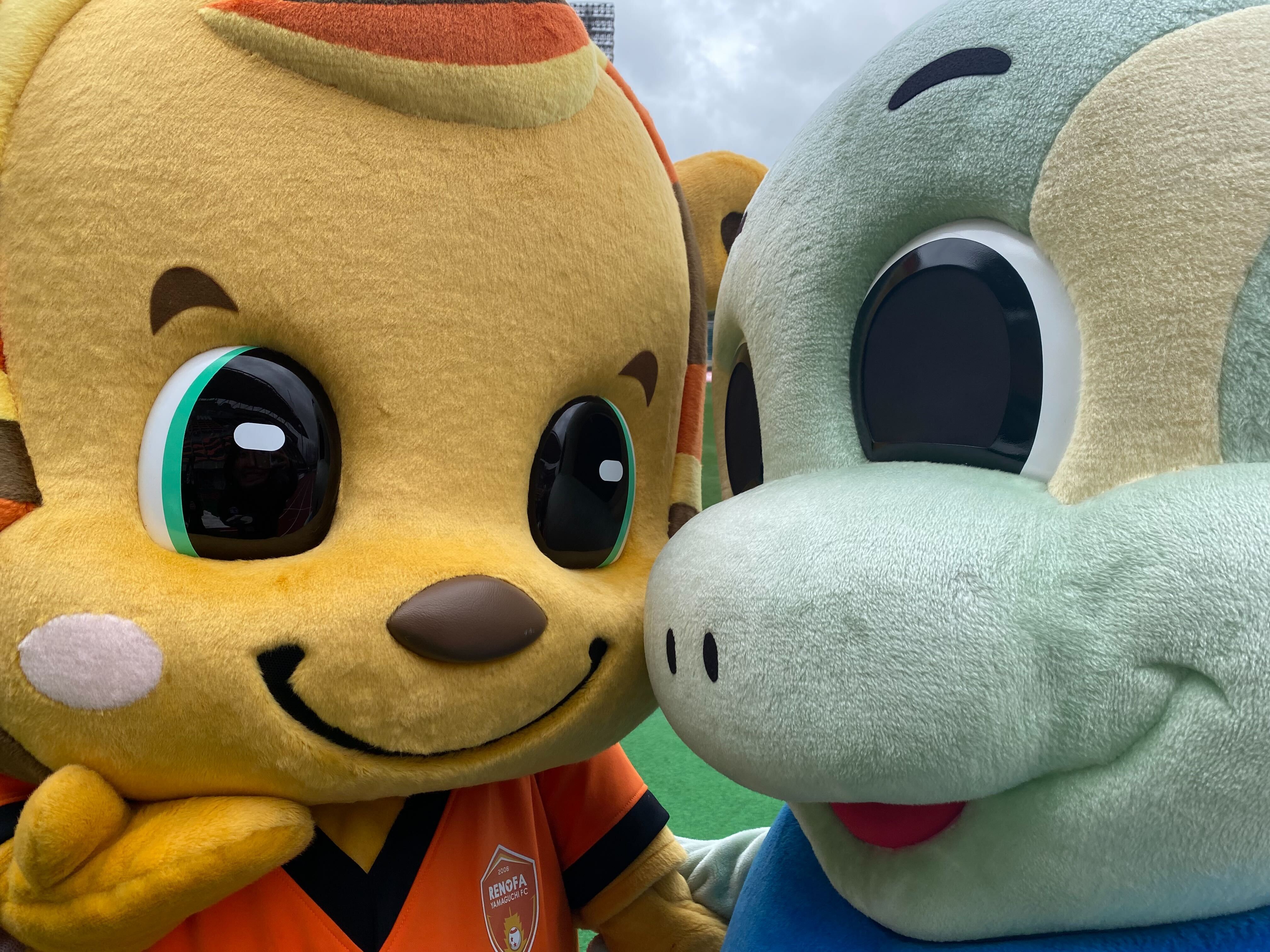 わかちゃんページ セール】プラットチャンキースニーカー【3サイズ展開・軽量