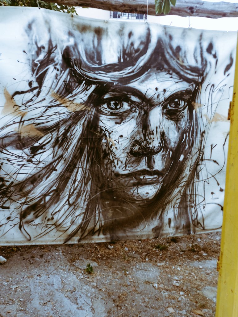 GKON77's tweet image. #streetart #samos