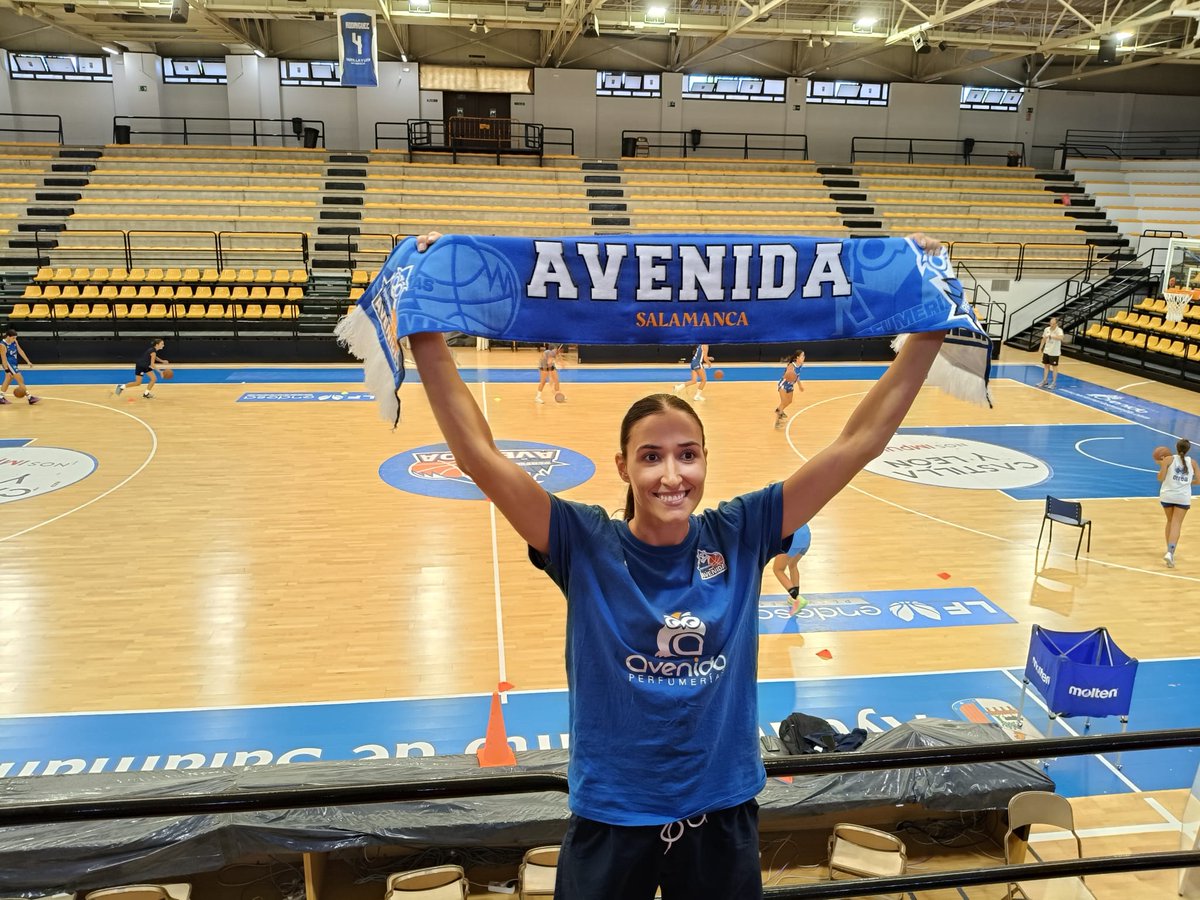 Radio Salamanca Cadena SER (@sersalamanca) on Twitter photo 🎧SER Deportivos
🏀Belén Arrojo regresa a Salamanca para jugar en <a href="/CBAvenida/">Perfumerías Avenida</a> y lo hace "agradecida al club, estuve aquí con jugadoras con talento como Givens y Loyd y es me hizo crecer como jugadora"
▶️cadenaser.com/audio/ser_aso_… 🎧SER Deportivos
🏀Belén Arrojo regresa a Salamanca para jugar en <a href="/CBAvenida/">Perfumerías Avenida</a> y lo hace "agradecida al club, estuve aquí con jugadoras con talento como Givens y Loyd y es me hizo crecer como jugadora"
▶️cadenaser.com/audio/ser_aso_…