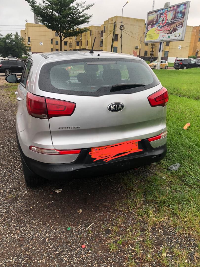 LifeIsChicotte's tweet photo. KIA sportage
Année 2013 
Occasion Cameroun
Essence
Manuelle 
Climatisée
Papiers à jour 
Prix : 4.850 millions
Douala -Bonamoussadi

Patrick auto https://t.co/arZB0y1G5Y