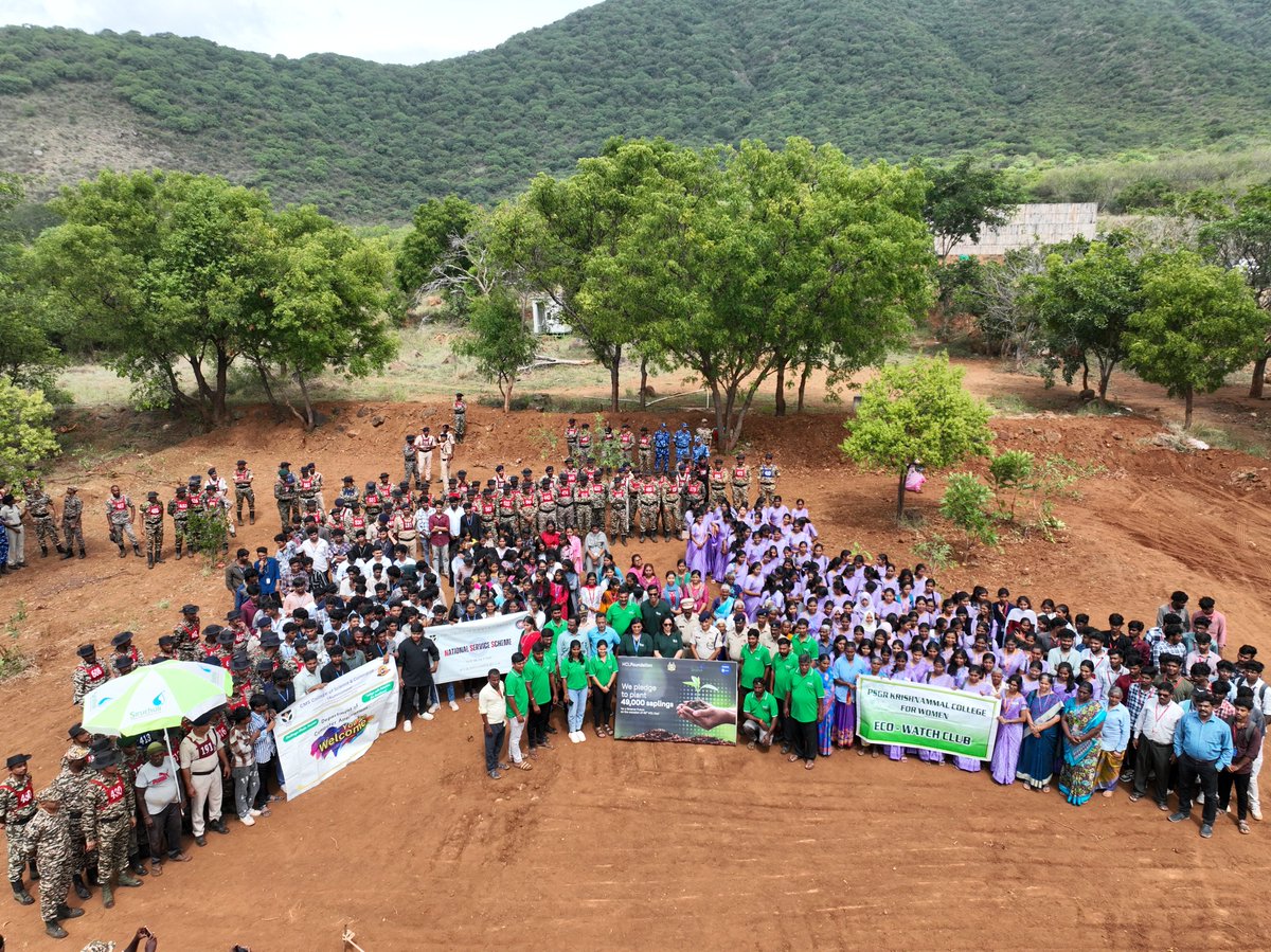 Tweetsiruthuli's tweet photo. Since 2003, Siruthuli has been nurturing Coimbatore’s green cover. With @HCL_Foundation as our partner since 2020, we’ve brought 47K+ trees to life across CRPF, Singanallur & Thudiyalur.
On 11 Aug, we marked #HCLDay by planting 5,000 saplings at CRPF with 200+ spirited students. https://t.co/ZiERRPEyM5