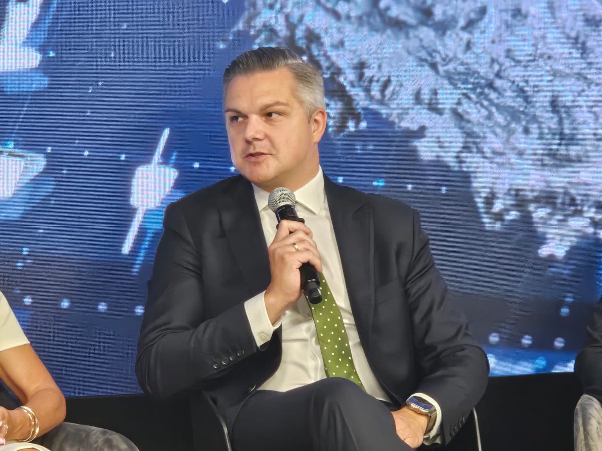 XXXIII MSPO rozpoczęliśmy intensywnie - debatą otwierającą w pawilonie <a href="/WBGroup_PL/">WB GROUP</a>. W panelu „Inwestycje zbrojeniowe w Polsce. Jak sfinansować i co zrobić, by skorzystała gospodarka”, prowadzonym przez Marcina Piaseckiego z <a href="/rzeczpospolita/">Rzeczpospolita</a>, udział wzięli Olga Wojciechowska,