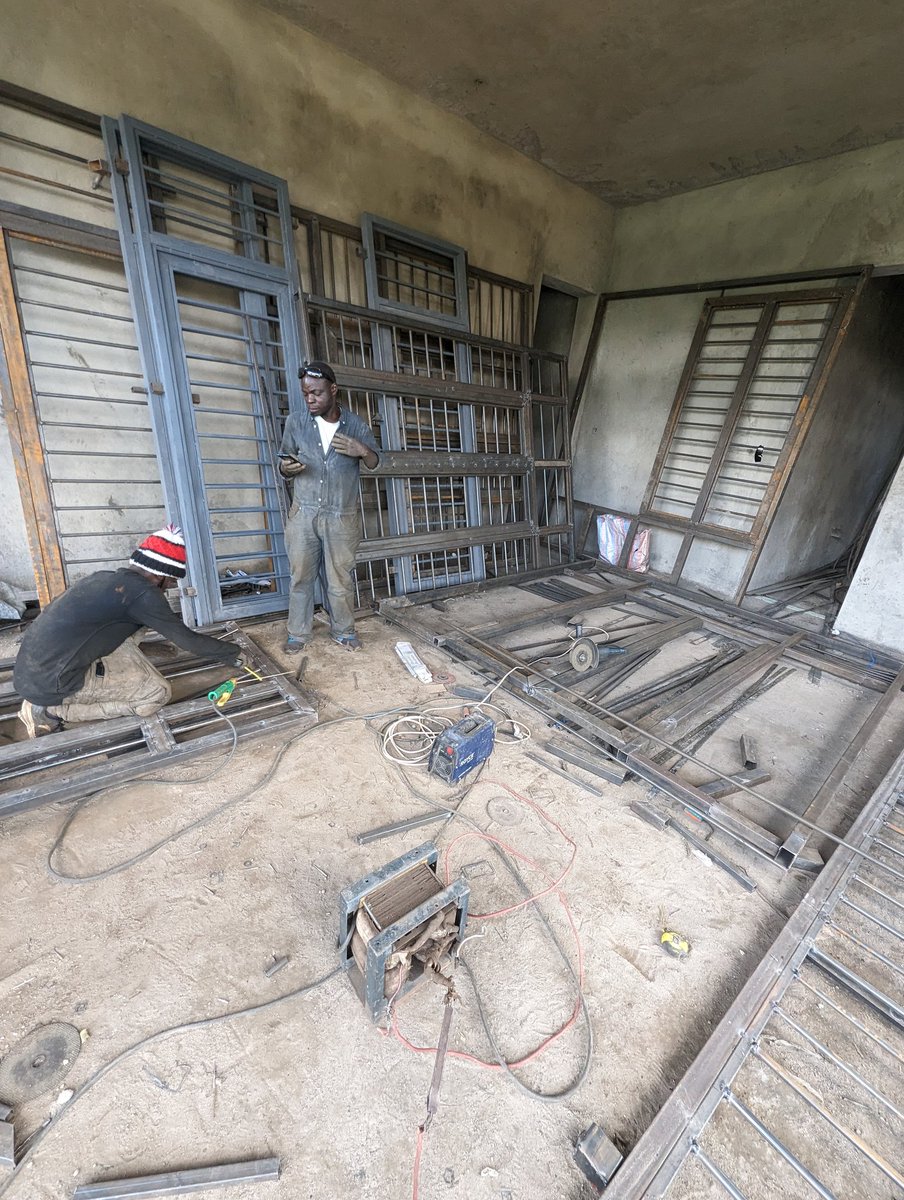 StructureForms's tweet image. Hustle is real! Building strong structures this afternoon. #StructureForms #Construction