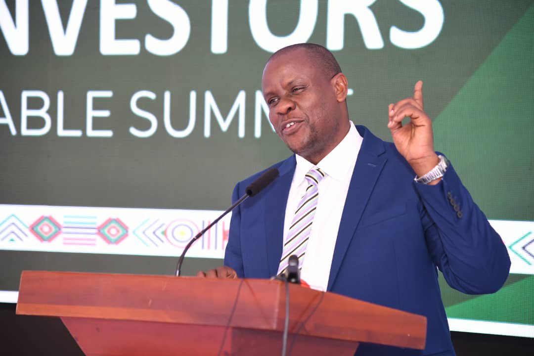 #MakSummitCEOsInvestors25
Hon <a href="/BalaamBarugahar/">Barugahara Balaam Ateenyi.</a>
"I am an alumnus <a href="/Makerere/">Makerere University</a>. Happy to witness the transformation <a href="/Makerere/">Makerere University</a>." I thank the Makerere University Convocation Chairperson, Mr. George Turyamureeba &amp; his team <a href="/alumn_mak/">Makerere University Convocation</a>  for building this beautiful home for the #Alumni.