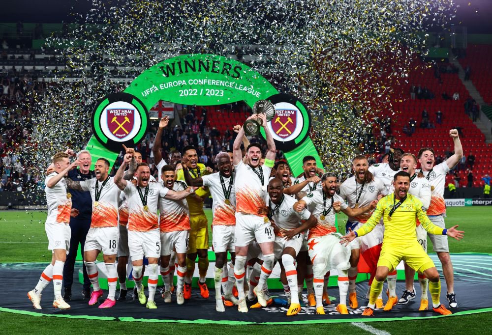 Central (@westham_central) on Twitter photo From ๐ squad, only 5/23 remain.
Areola โ๏ธ
Coufal ๐
Zouma ๐
Aguerd ๐
Emerson ๐
Soucek โ๏ธ
Rice ๐
JB20 โ๏ธ
Paqueta โ๏ธ
Benrahma ๐
Antonio ๐
Fab ๐
Johnson ๐
Kehrer ๐
Ogbonna ๐
Cresswell ๐
Potts โ๏ธ
Downes ๐
Lanzini ๐
Fornals ๐
Cornet ๐
Ings ๐
Mubama ๐
Moyes ๐ From ๐ squad, only 5/23 remain.
Areola โ๏ธ
Coufal ๐
Zouma ๐
Aguerd ๐
Emerson ๐
Soucek โ๏ธ
Rice ๐
JB20 โ๏ธ
Paqueta โ๏ธ
Benrahma ๐
Antonio ๐
Fab ๐
Johnson ๐
Kehrer ๐
Ogbonna ๐
Cresswell ๐
Potts โ๏ธ
Downes ๐
Lanzini ๐
Fornals ๐
Cornet ๐
Ings ๐
Mubama ๐
Moyes ๐