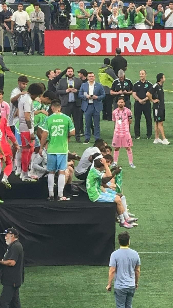 Out Of Context Football tweet media