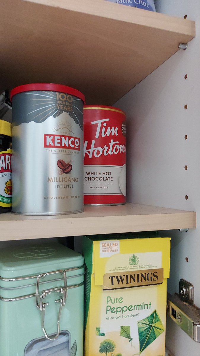its not even Autum yet but, the white hot chocolate at the back of my tea drawer is already winking at me 😩