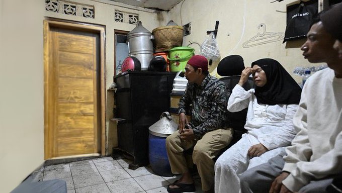 <a href="/fifachazali/">BERTAHAN SATU C.I.N.T.A</a>