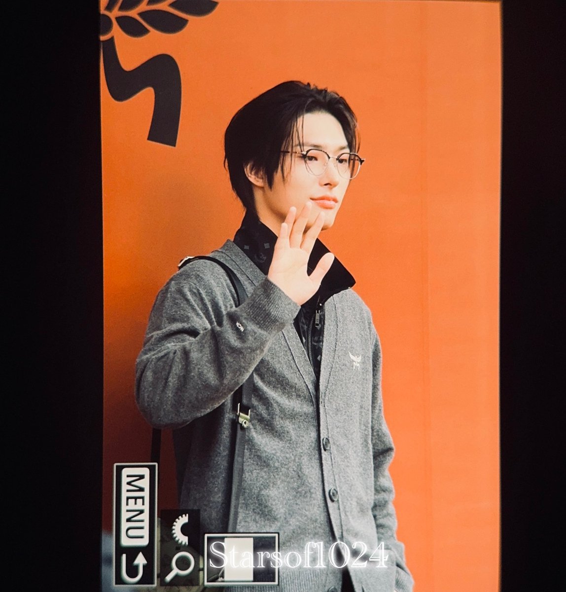 Starsof1024's tweet image. 250902 민기 MCM 행사 🪽🧡

#민기 #에이티즈 #MINGI #ATEEZ @mcmtweets