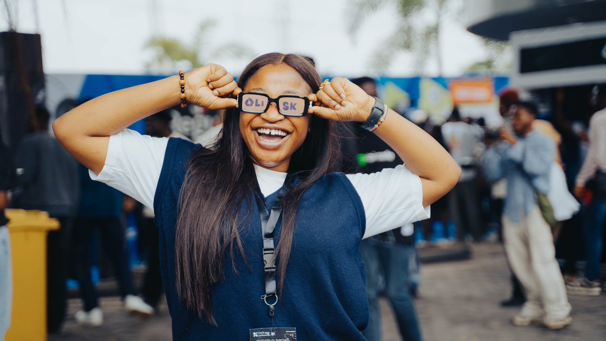 LiskAfrica's tweet image. The brightest futures need the boldest lenses, and ours just happen to say Lisk. 😎💡

Here are a couple of photos that capture the unmatched energy at #Web3LagosConference: builders everywhere, laughter in the air, and connections that matter.

Africa’s Web3 story is being…