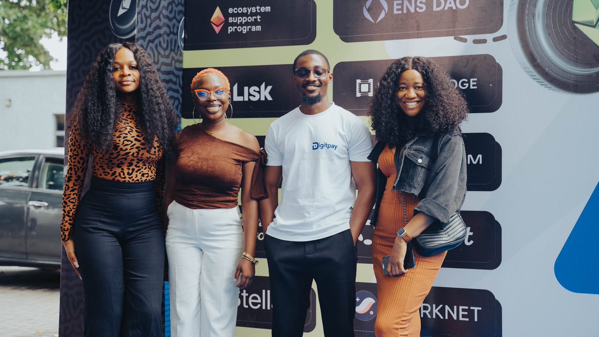 LiskAfrica's tweet image. The brightest futures need the boldest lenses, and ours just happen to say Lisk. 😎💡

Here are a couple of photos that capture the unmatched energy at #Web3LagosConference: builders everywhere, laughter in the air, and connections that matter.

Africa’s Web3 story is being…