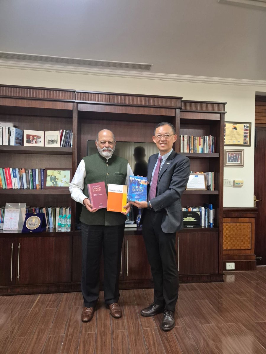 DG <a href="/IDSAIndia/">Manohar Parrikar IDSA, New Delhi</a> <a href="/SujanChinoy/">Sujan Chinoy</a> received today the TECC Representative  Prof. Mumin Chen for an exchange of views.