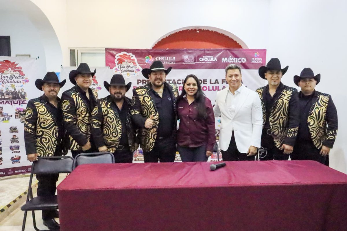 vmpuebla's tweet image. Metrópoli| Grupo #Palomo (@GRUPOPALOMO) puso a #cantar a más de 12 mil personas en la #Feria de #Cholula

@TonantzinFdz
@GobiernoCholula

#VisiónMetrópoli 

visionmetropoli.com/grupo-palomo-p…