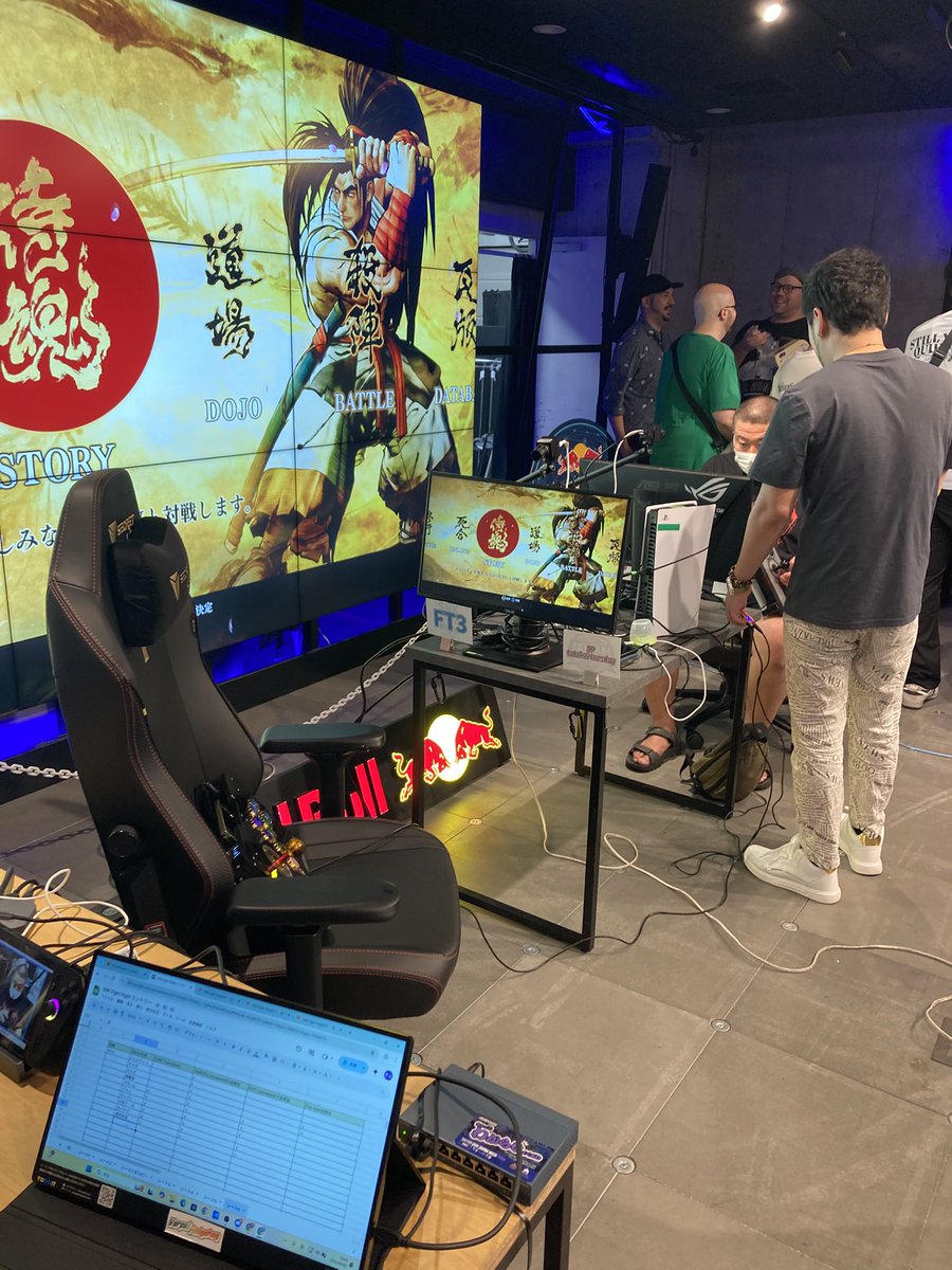 第7回SNK Fight Night開催中です！
このゲームは！？

皆様のご来場お待ちしております！
龍虎、餓狼、サムスピで大会配信もあります！

twitch.tv/snkofficial

#餓狼伝説 #CotW #サムスピ