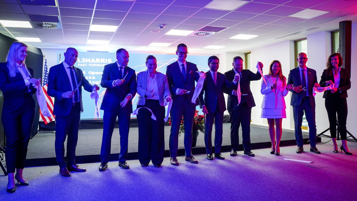 Amerykański potentat zbrojeniowy  <a href="/L3HarrisTech/">L3Harris</a>  inwestuje w #Katowice! Miałem przyjemność uczestniczyć w otwarciu i mówić o wadze relacji  🇵🇱polsko-amerykańskich🇺🇸. Kapitalizacja firmy to aż 51 mld dolarów, a więc prawie 2x więcej niż Orlenu (największej firmy z PL)
