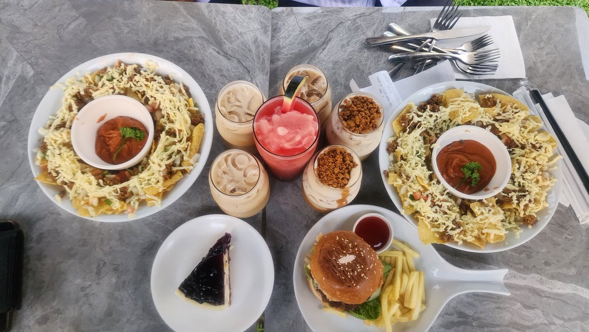 Proof of life 

Been touching grass, and going to college. 

Have food pics.